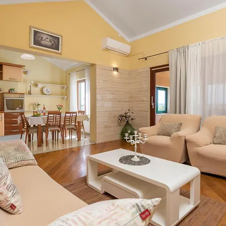 Awesome In With House Sea View Apartment *