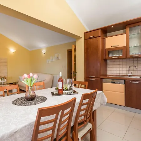 Apartment Awesome In With Kitchen